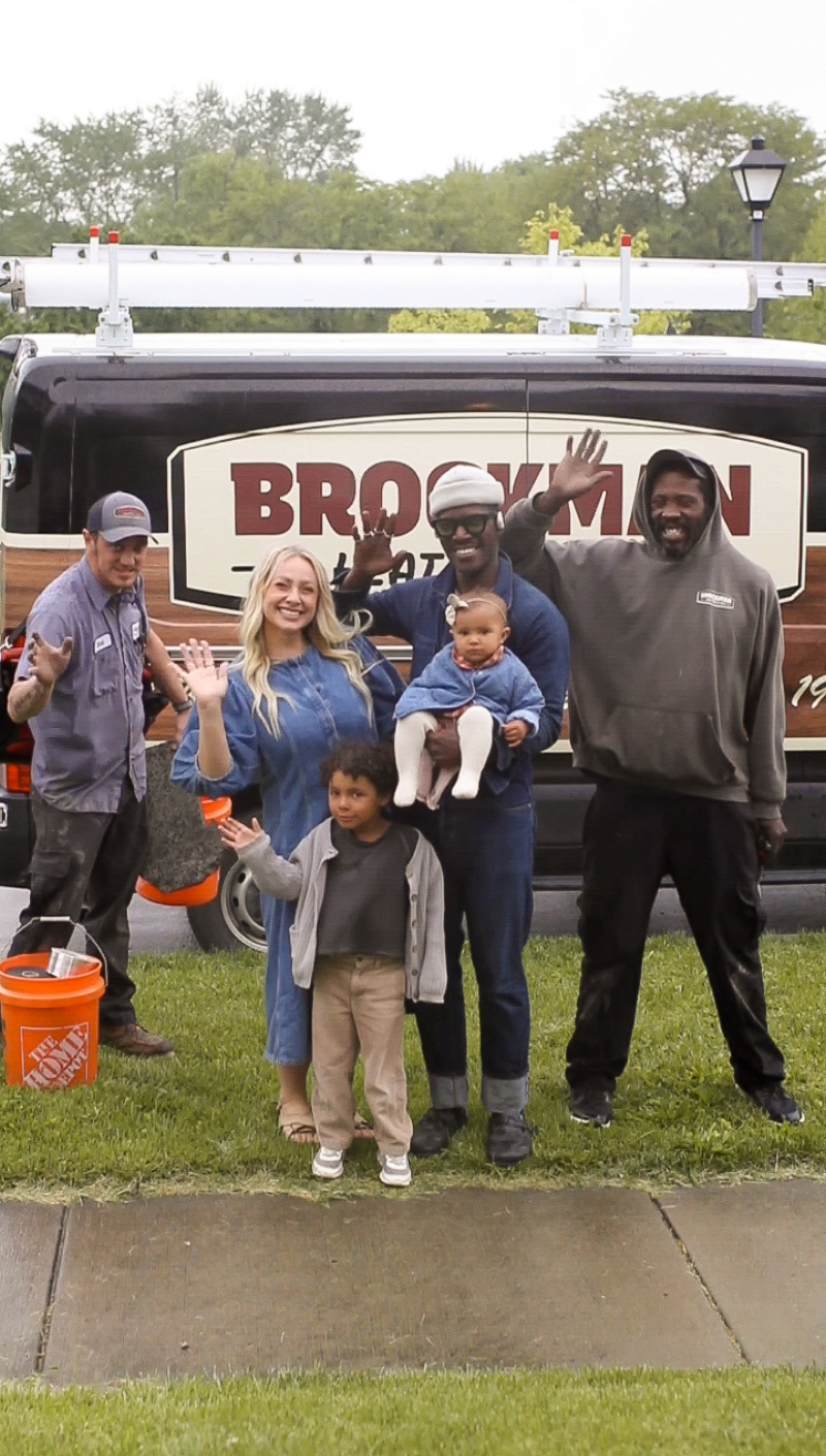 family pic w crew (1)